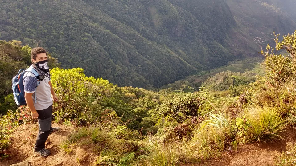 Photo of World's End, Nuwara Eliya, Central Province, Sri Lanka by Born.Nomadic