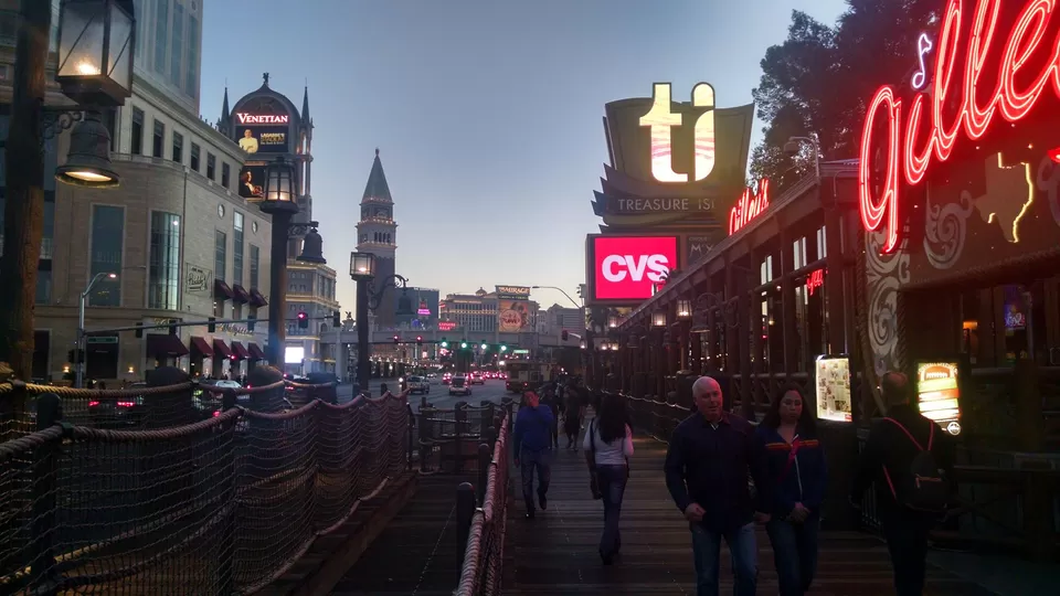 Photo of Las Vegas Strip, Las Vegas, United States by Steve Carter