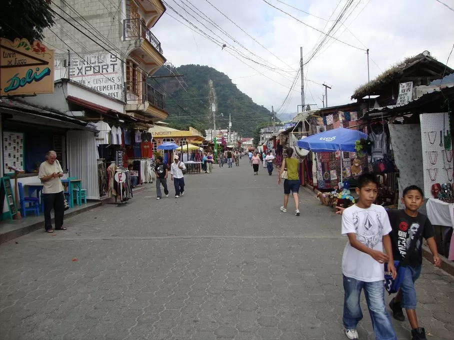 Photo of Panajachel, Sololá Department, Guatemala by Steve Carter