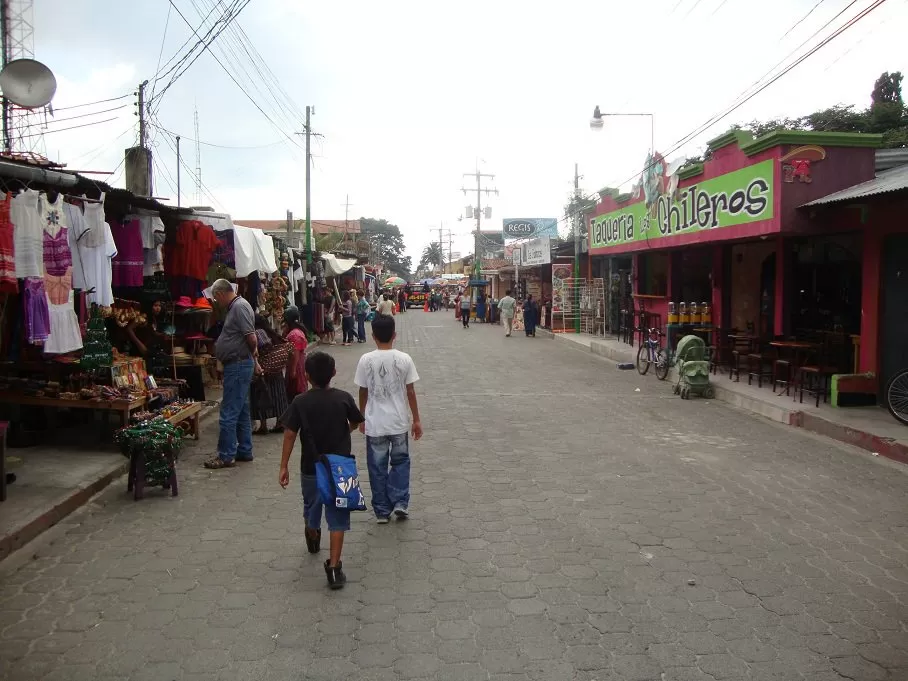 Photo of Panajachel, Sololá Department, Guatemala by Steve Carter
