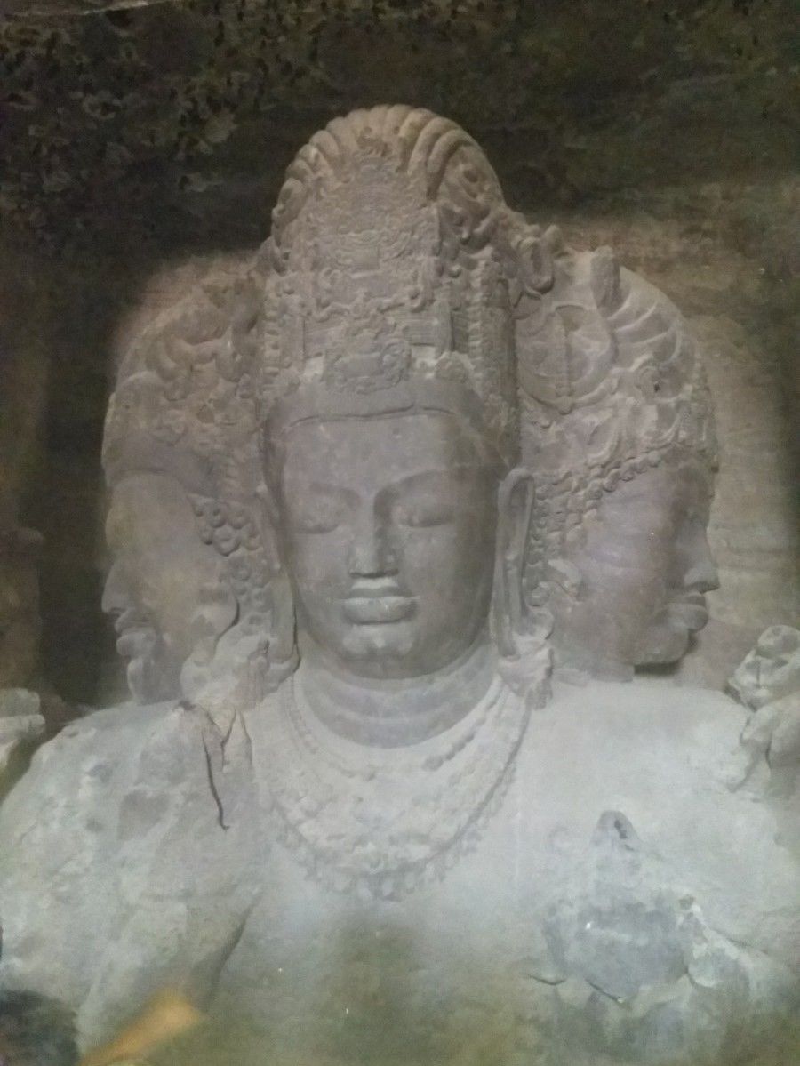 Photo of Things to do in Gharapuri or Elephanta caves in Mumbai by Bhavna Vaja