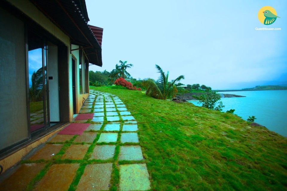 Photo of Too Busy To Head Out For the Weekend? 'Netflix And Chill' At These 9 Uber-Cool Holiday Homes by Shipra Shekhar