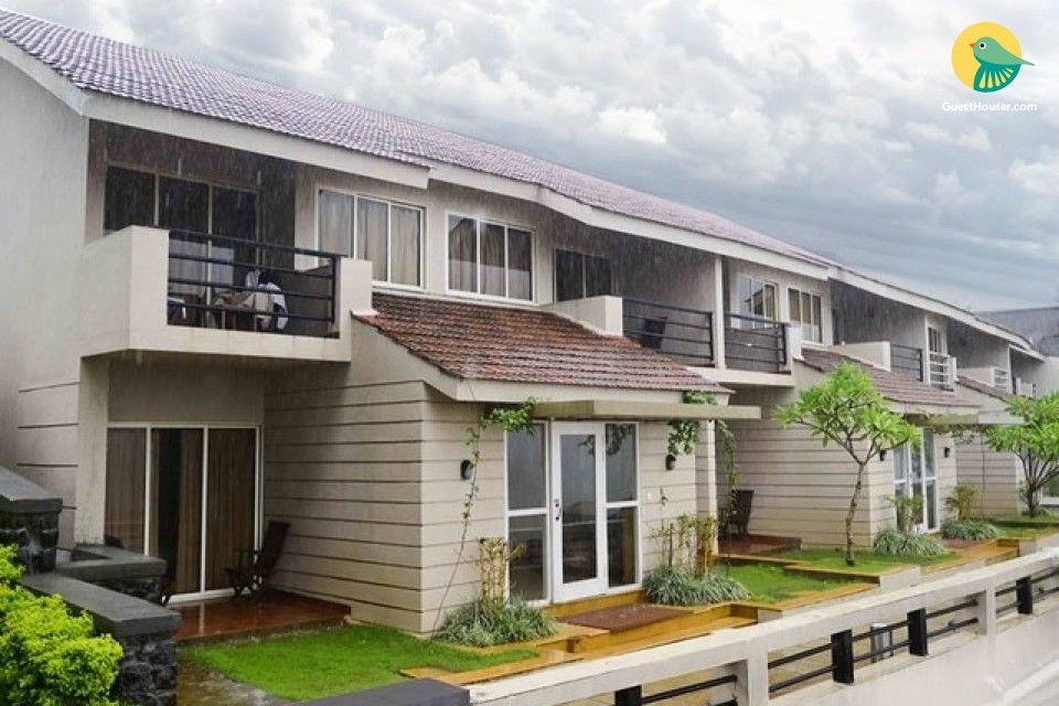 Photo of Too Busy To Head Out For the Weekend? 'Netflix And Chill' At These 9 Uber-Cool Holiday Homes by Shipra Shekhar