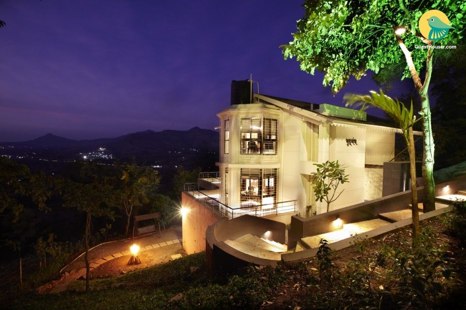 Photo of Too Busy To Head Out For the Weekend? 'Netflix And Chill' At These 9 Uber-Cool Holiday Homes by Shipra Shekhar