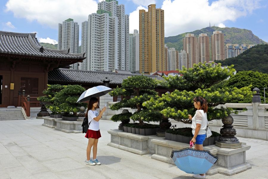 Photo of How To Be A Backpacker In The World's Most Expensive City by Shipra Shekhar