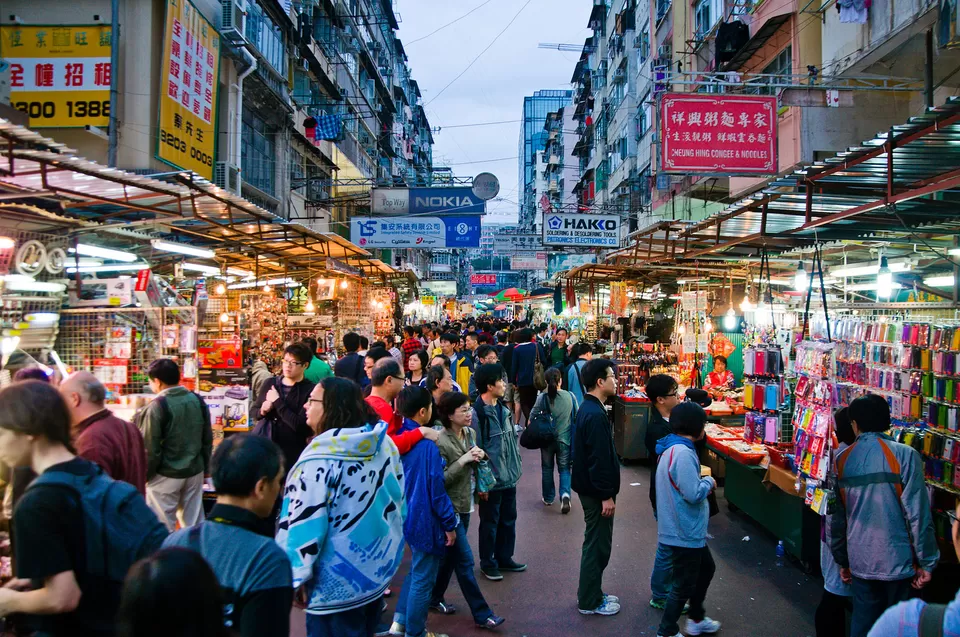 Photo of Temple Street Night Market, Hong Kong by Shipra Shekhar