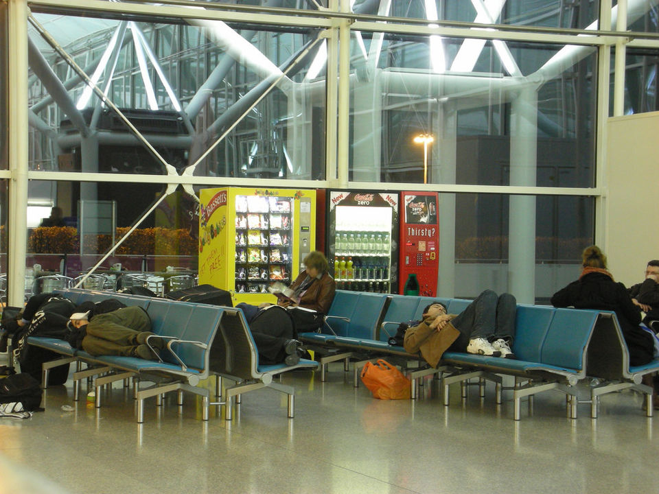 Photo of Here Is How You Can Spend Long Layovers At The Airports Like A Boss 3/4 by Shipra Shekhar