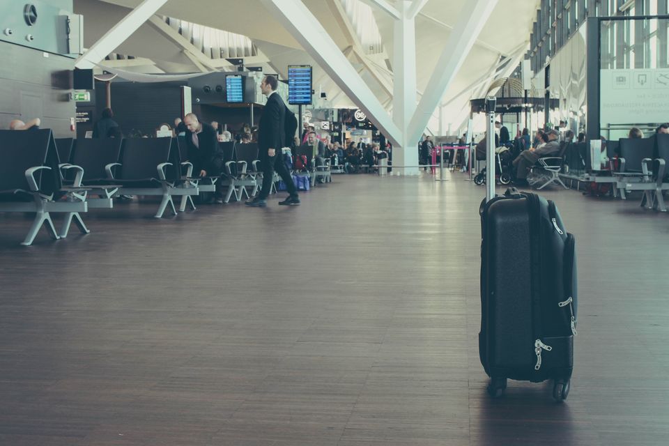 Photo of Here Is How You Can Spend Long Layovers At The Airports Like A Boss 1/4 by Shipra Shekhar