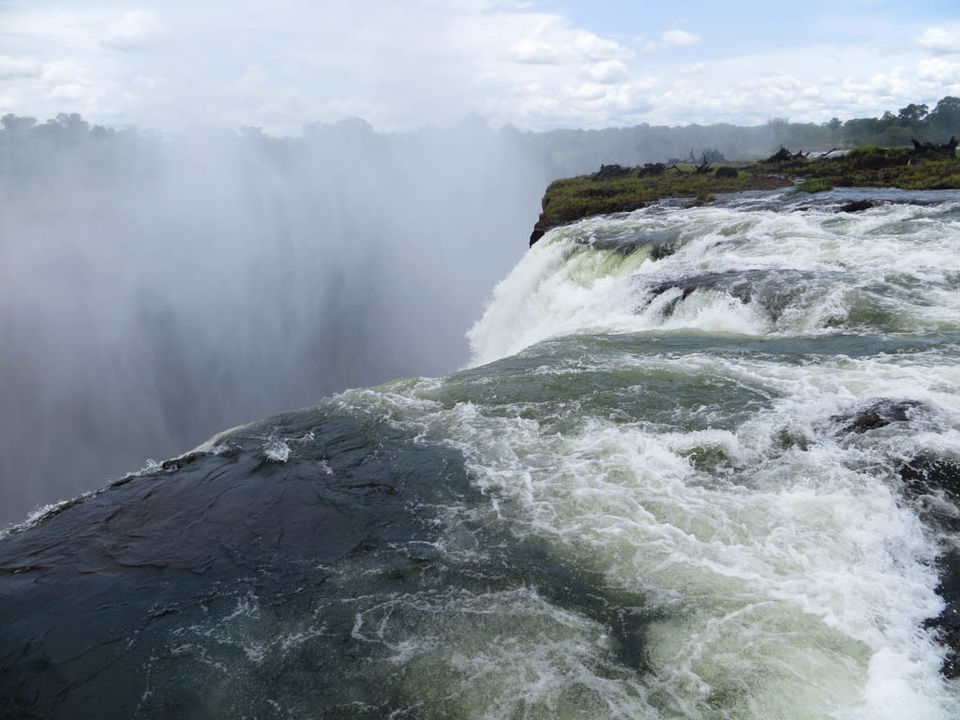 Photo of Victoria Falls, Matabeleland North Province, Zimbabwe by Shipra Shekhar