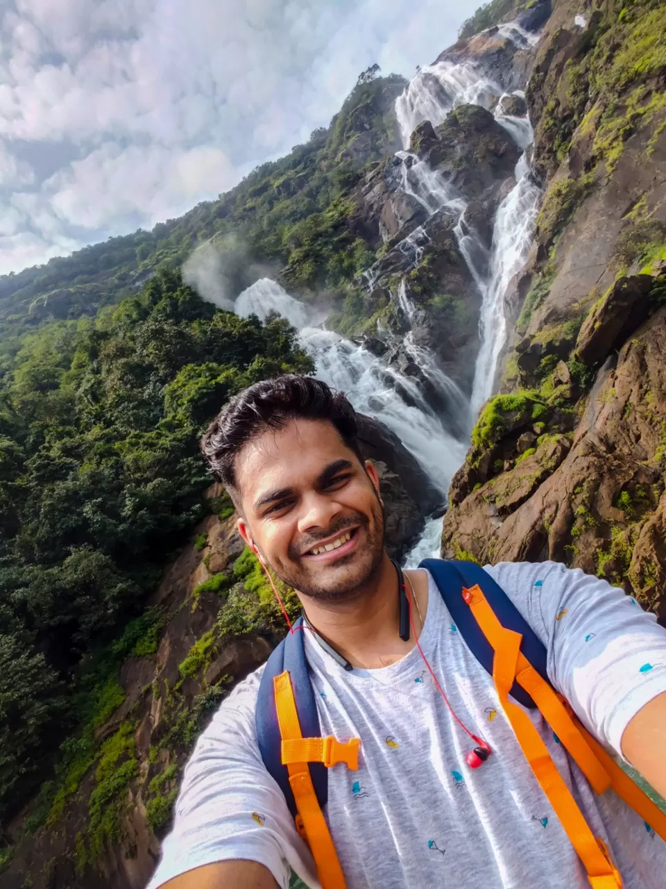 Photo of Dudhsagar Falls By Shantanu Subramanian