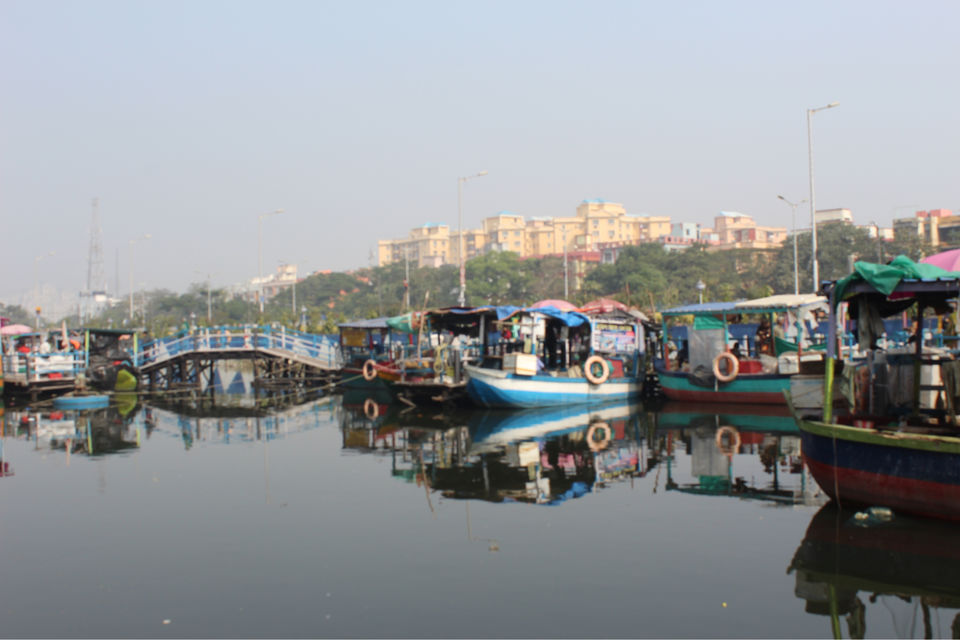 Photo of The floating market that you need to see in Kolkata for a perfect visual delight! by Aditya Singh(Kakey)