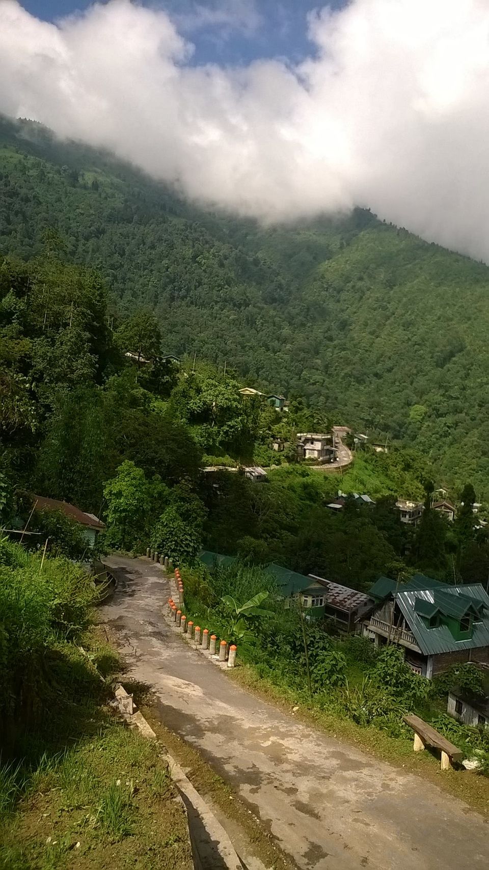 Photo of Rangaroon - A village in the clouds 4/7 by Sudip Manpuria