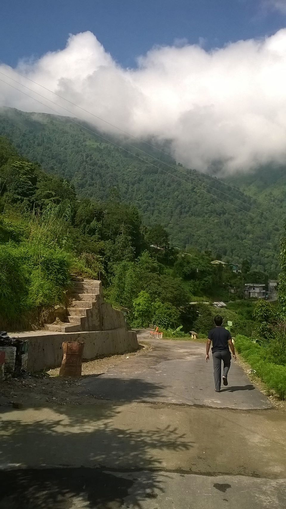 Photo of Rangaroon - A village in the clouds 5/7 by Sudip Manpuria