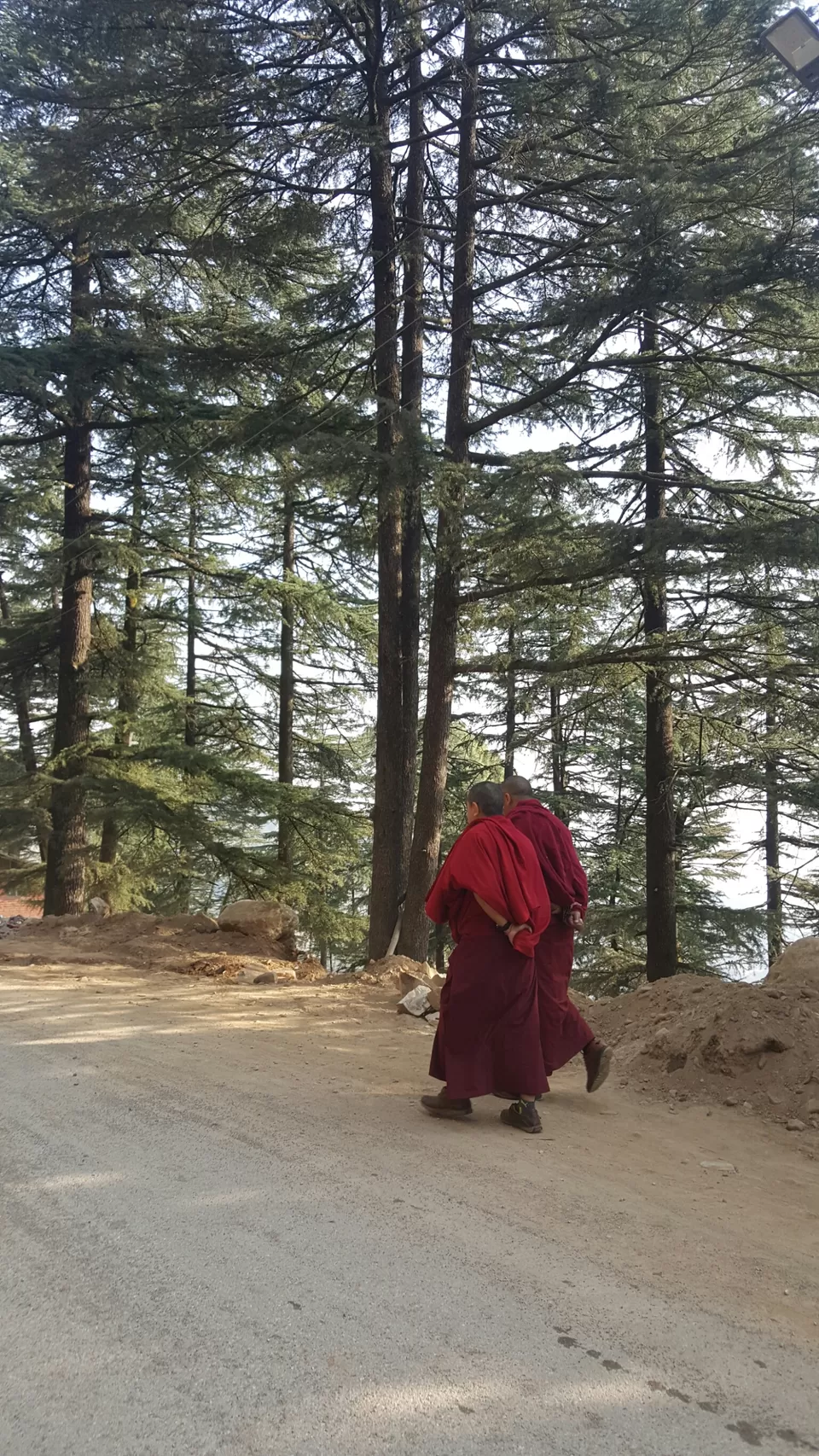 Photo of Khara Danda Marg, Kangra, India by Sahil Manku