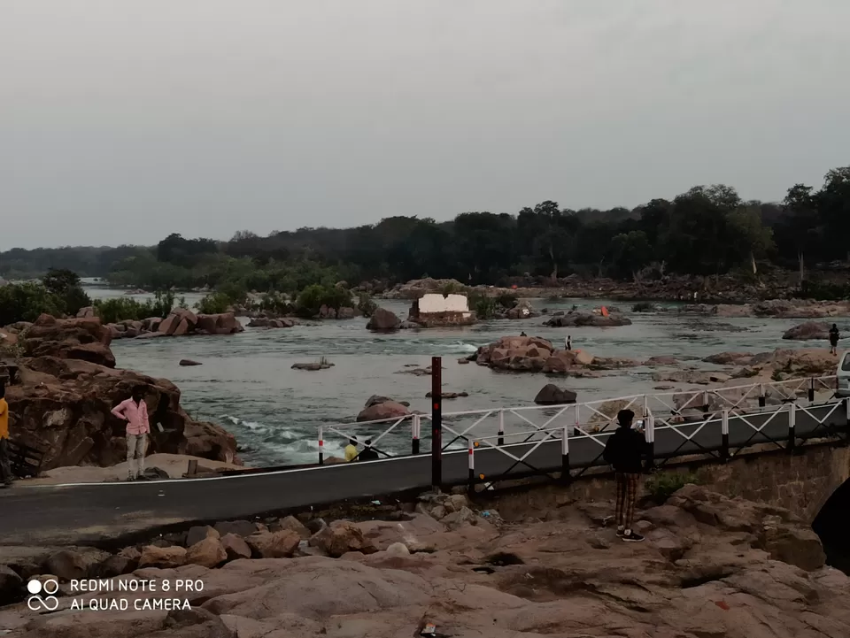 Photo of Orchha chatries, Orchha, Madhya Pradesh, India by Anshu