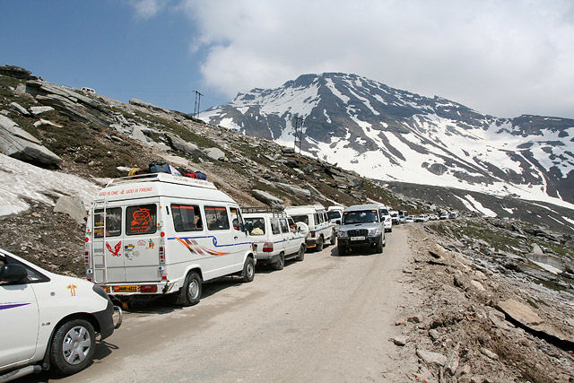 Photo of This Side of Paradise..Manali!! by Niyomi