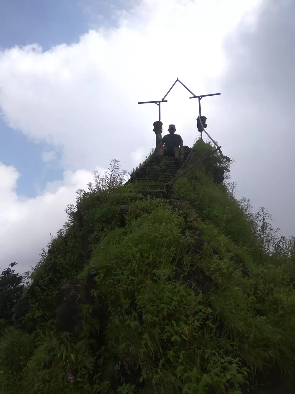 Photo of Pratee Girnar Temple, Maldunge, Maharashtra, India by suraj j