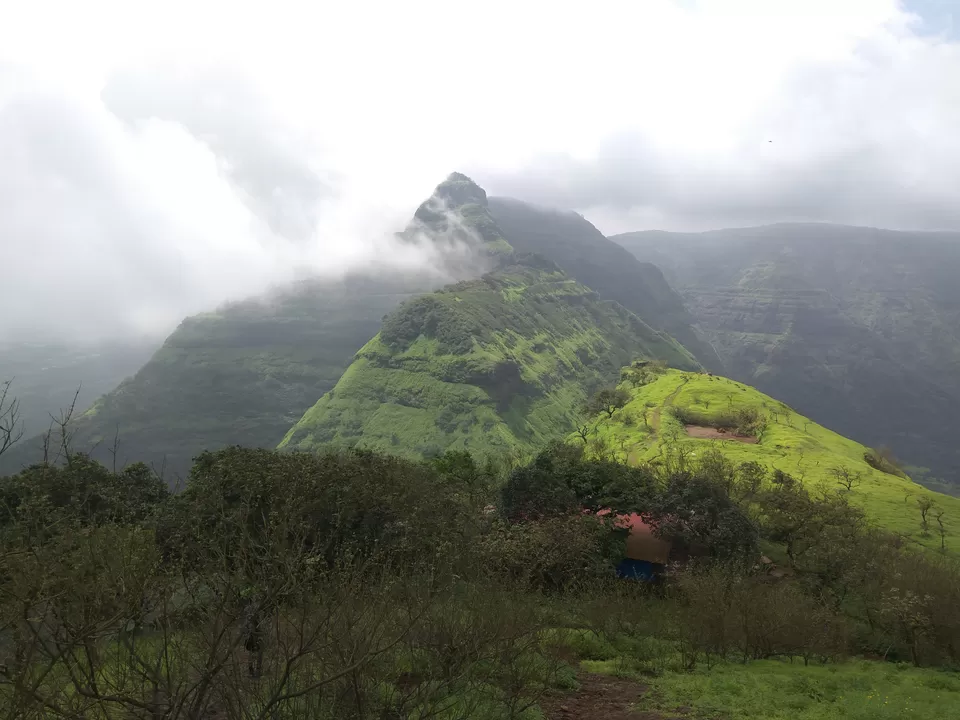 Photo of Vikatgad Peb Fort, Maldunge, Maharashtra, India by suraj j