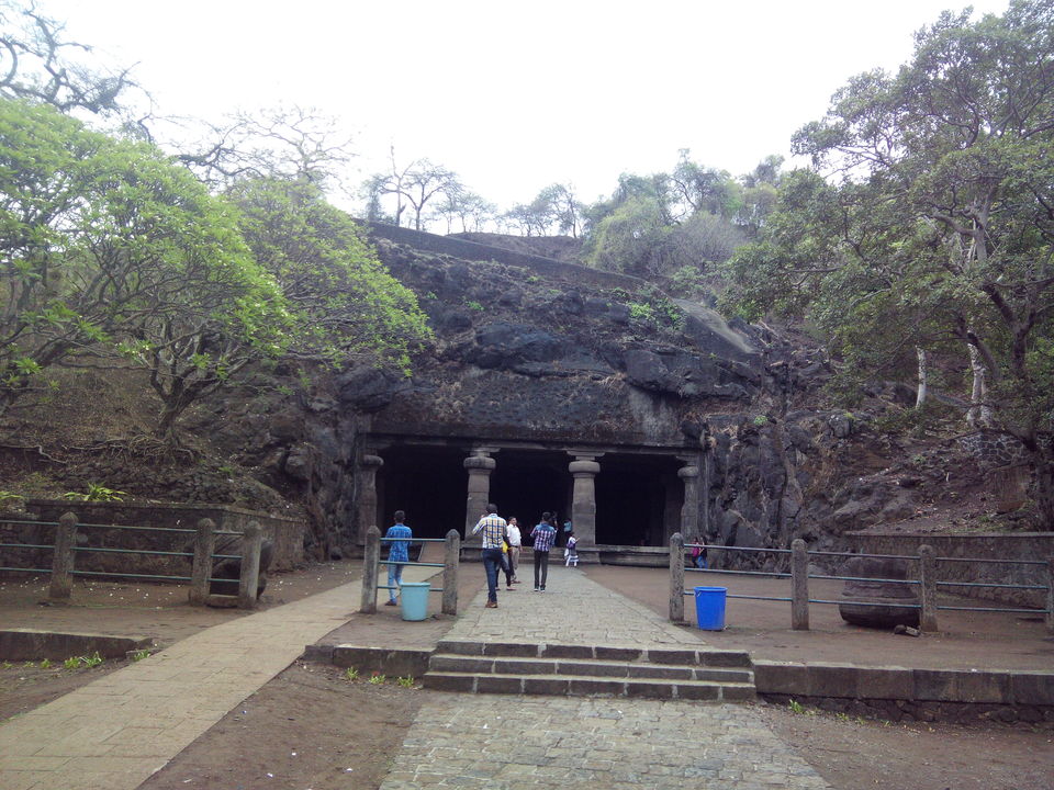 Photo of Lost History of Indian island of caves - Gharapuri by suraj j
