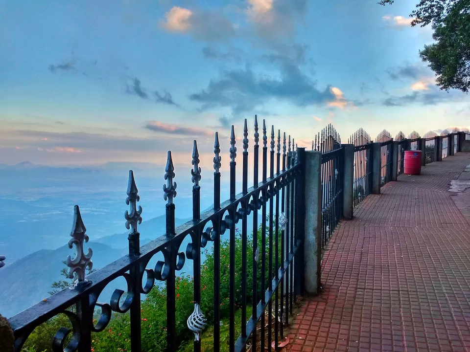 Photo of Coaker's Walk, Kodaikanal, Tamil Nadu, India by Vaibhav Kashyap