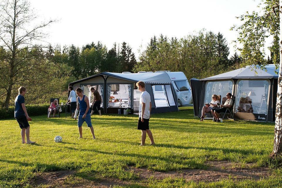 Photo of Best Family Camping Tent: An Investment in Your Family! 4/4 by Tessa Wildfire