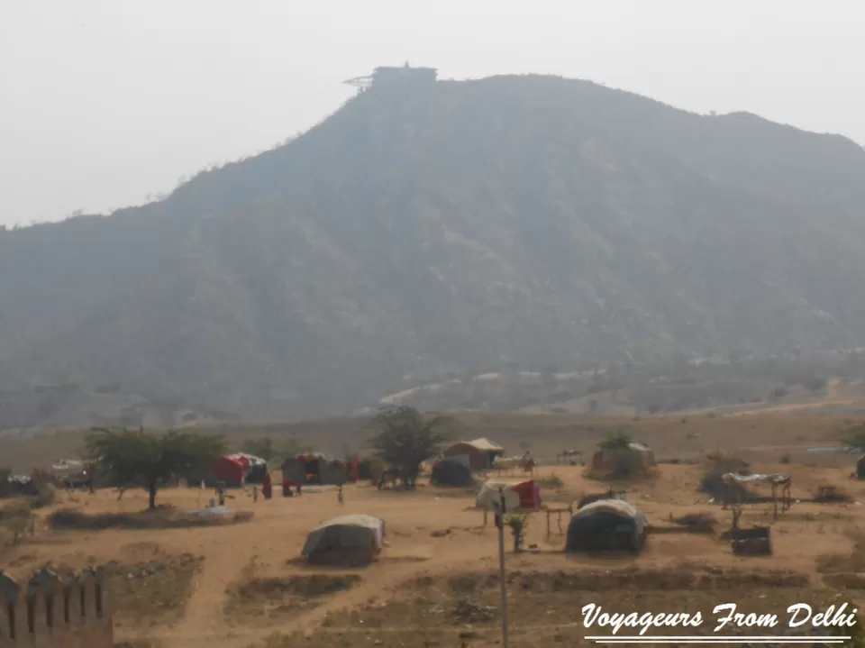 Photo of Savitri Temple Trail, Pushkar, Rajasthan, India by Nikhil Talwar