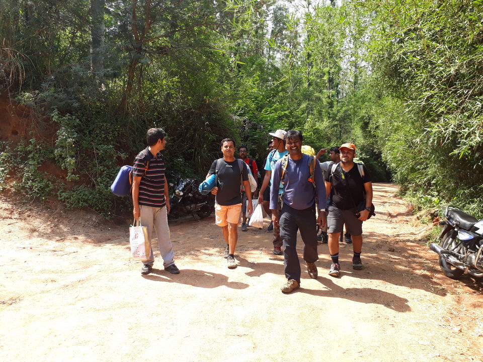 Photo of Top Station Trek - A Weekend in Western Ghats of Tamilnadu. 2/6 by Naveen Reddy