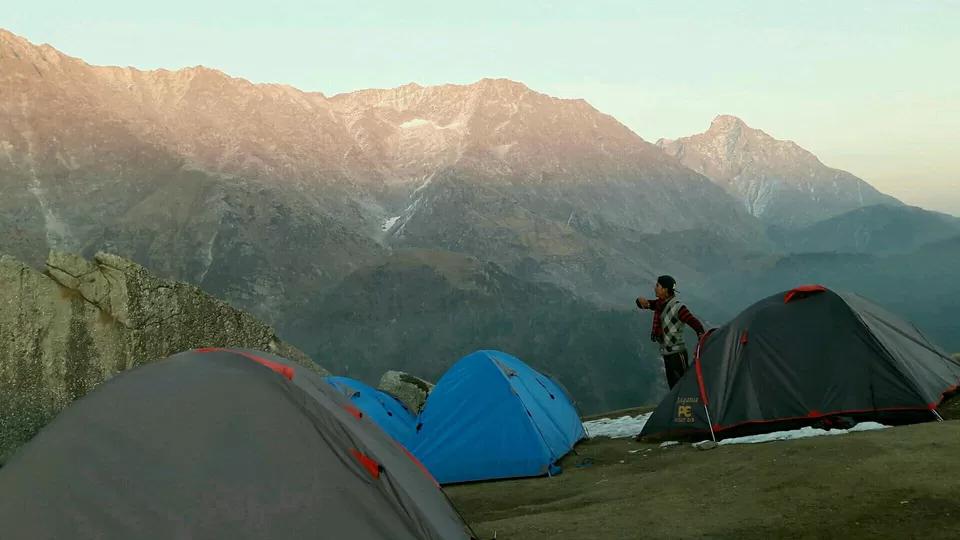 Photo of Triund Trek Trail, Trail to Triund Hill, Dharamshala, Himachal Pradesh, India by naren verma