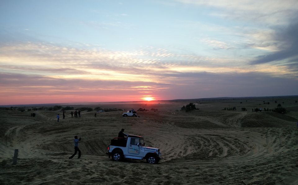Photo of Sam Sand Dunes, Jaisalmer - A Photo Tour 12/18 by Avinash Jha