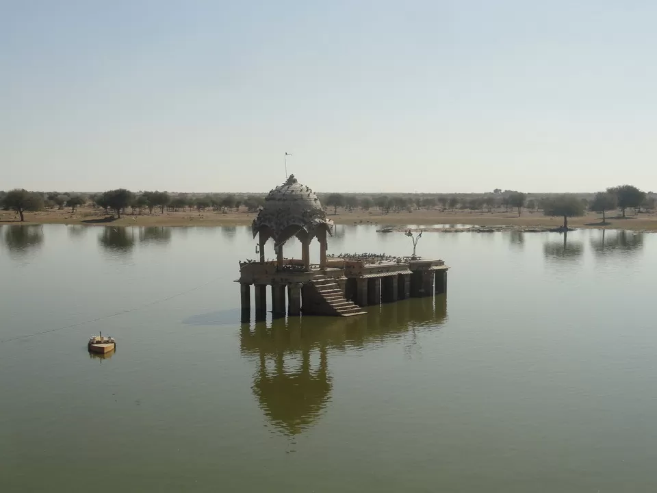 Photo of Gadisar Lake, Postal Colony, Jaisalmer, Rajasthan, India by Avinash Jha