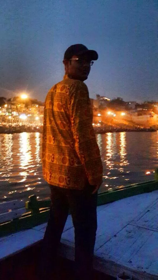 Photo of Dashashwamegh ghat, Uttar Pradesh, India by Nikhil Poddar