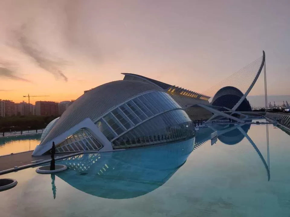 Photo of Ciudad de las Artes y las Ciencias, Avinguda del Professor López Piñero, Valencia, Spain by aditi