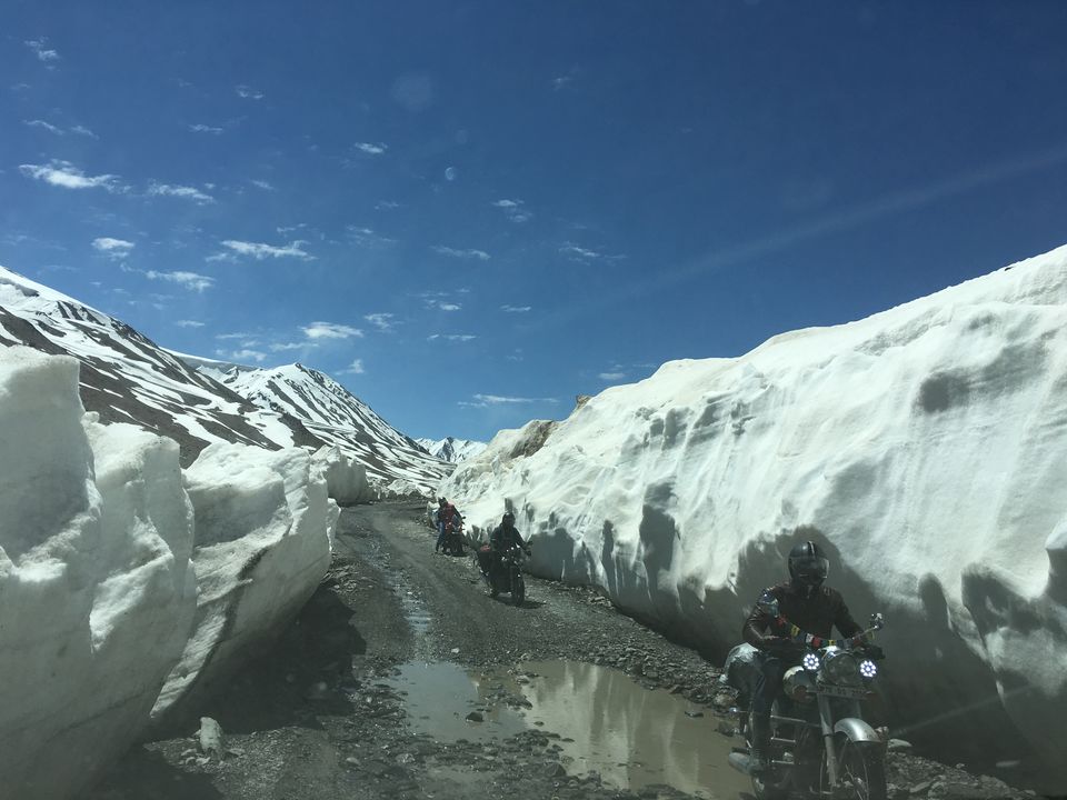 Photo of 14 Days Trip (Delhi- Srinagar-Leh-Khardung La- Nubra - Pangong- Tso Moriri-Tso kar- Manali- Delhi) 9/11 by Neera Singh