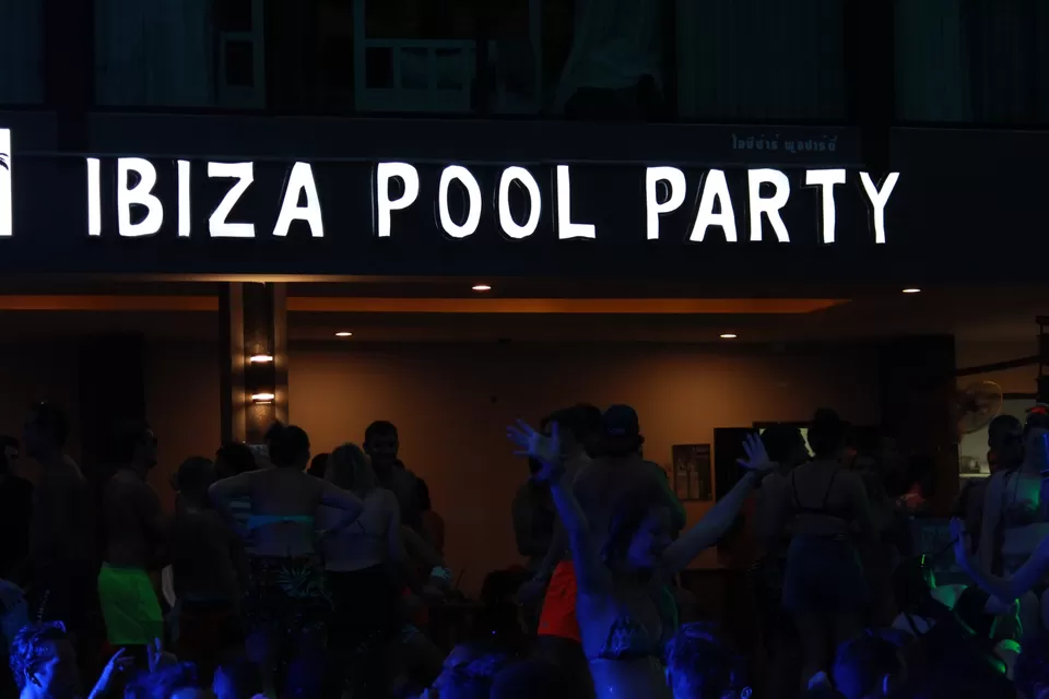 Photo of Phi Phi Islands Ao Nang Krabi Thailand by Vinoth Kumar