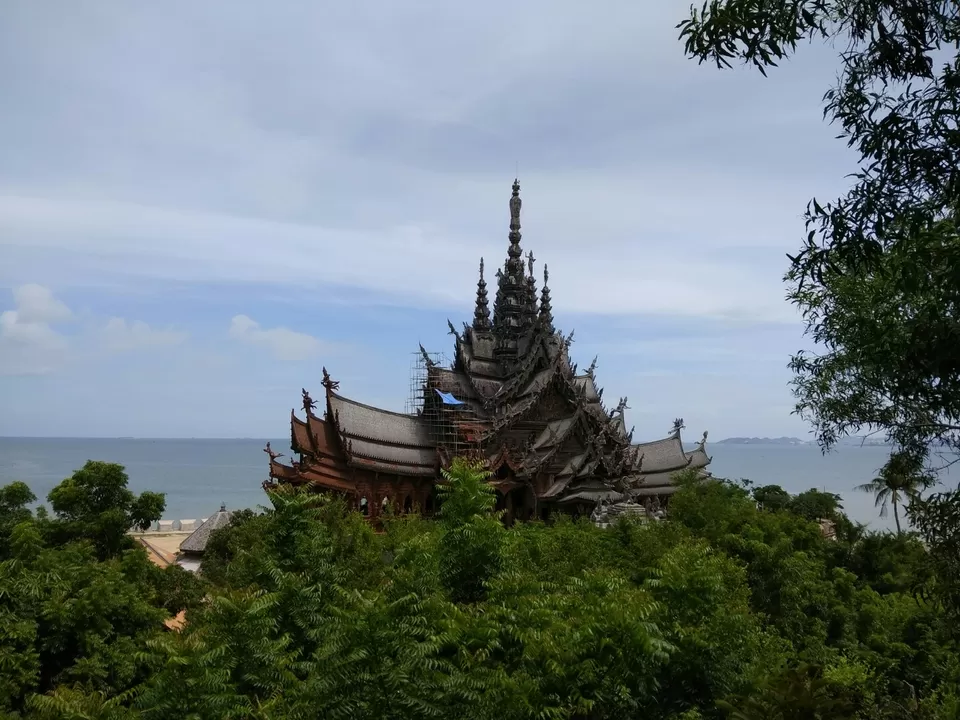 Photo of Pattaya City Chon Buri Thailand by Vinoth Kumar