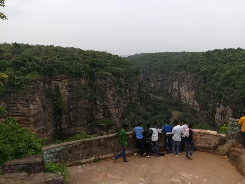 Photo of Devdari Waterfall, Chandauli, Uttar Pradesh, India by Atul KANAUJIA