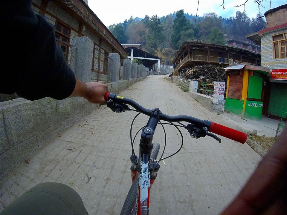 Photo of A day well spent Mountain Biking in Manali (with videos) for just 500 rupees by Raktim