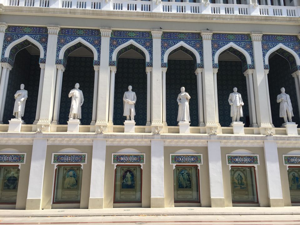 Photo of Fountain Square, Baku, Azerbaijan by Hitesh Sharma