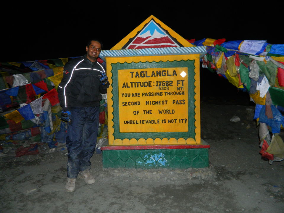 Photo of Ladakh 2016 - Cursing The Kashmir Curfew by Azee Shady