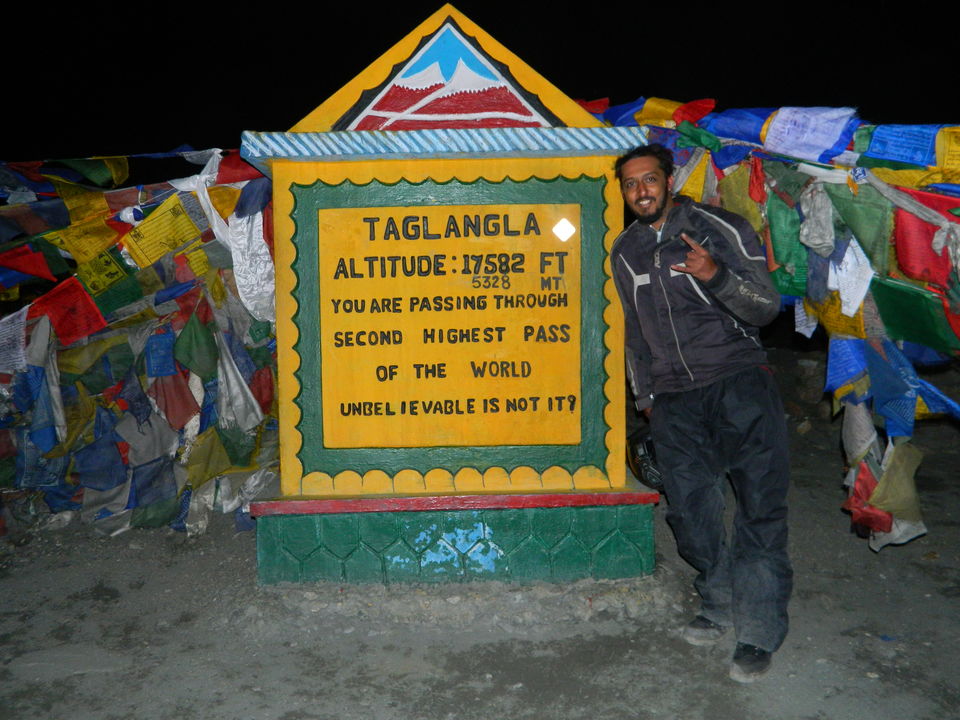 Photo of Ladakh 2016 - Cursing The Kashmir Curfew by Azee Shady