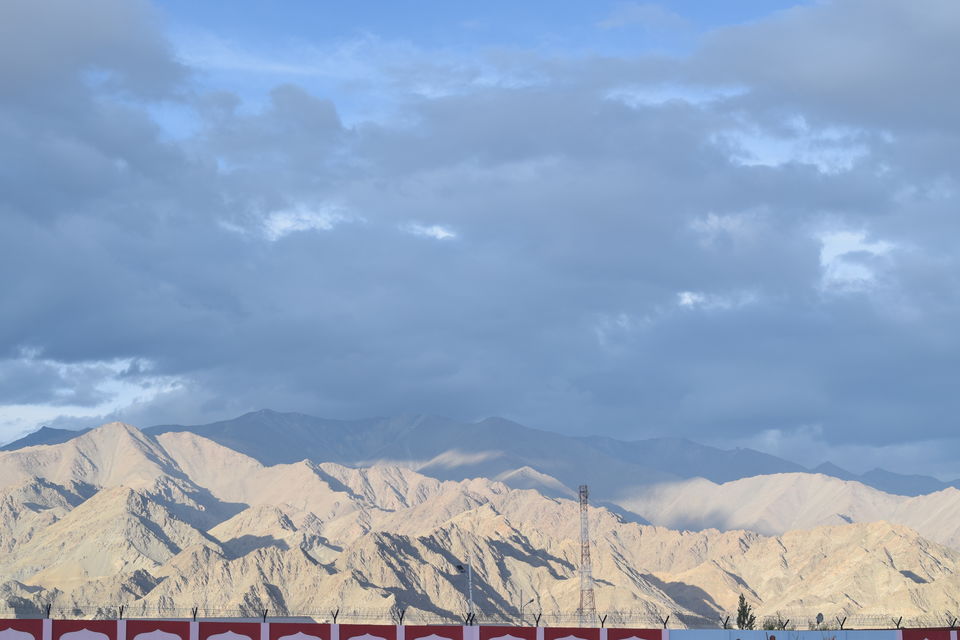 Photo of Ladakh 2016 - Cursing The Kashmir Curfew by Azee Shady
