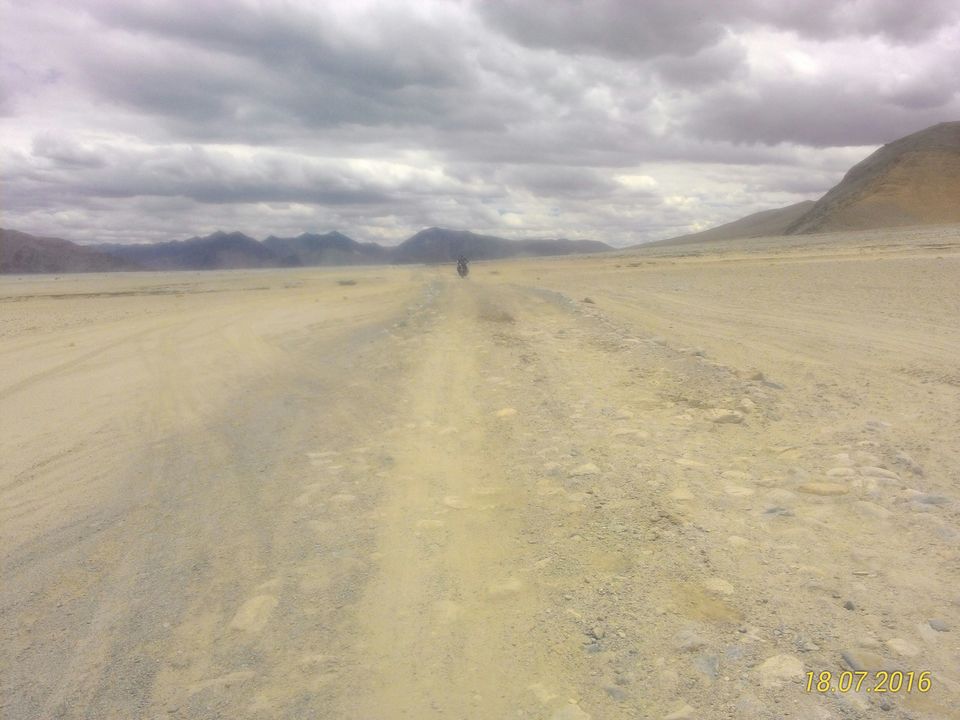 Photo of Ladakh 2016 - Cursing The Kashmir Curfew by Azee Shady
