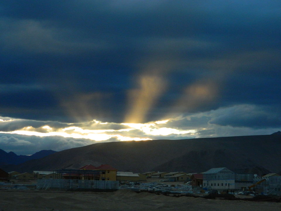 Photo of Ladakh 2016 - Cursing The Kashmir Curfew by Azee Shady