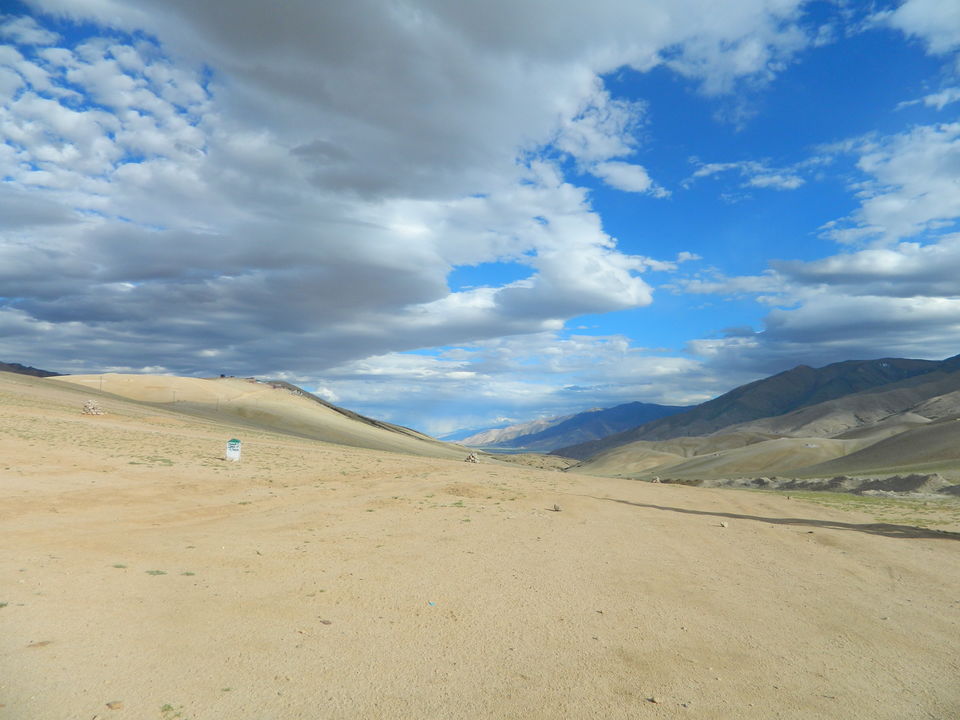 Photo of Ladakh 2016 - Cursing The Kashmir Curfew by Azee Shady