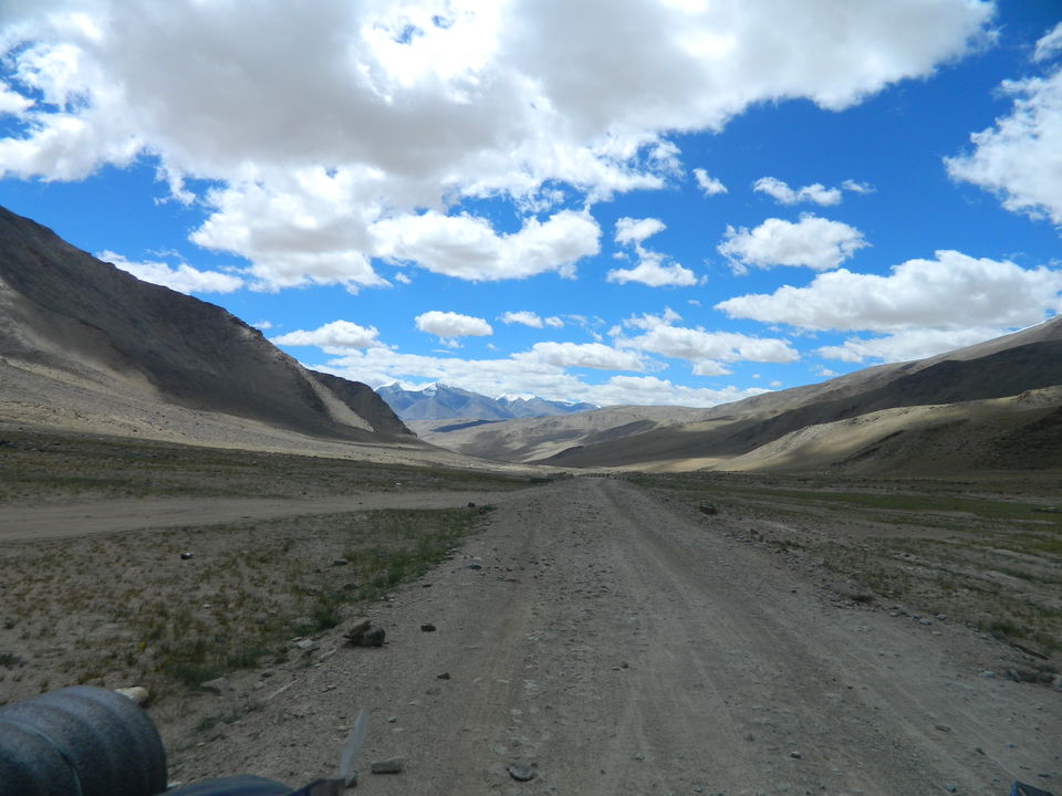Photo of Ladakh 2016 - Cursing The Kashmir Curfew by Azee Shady