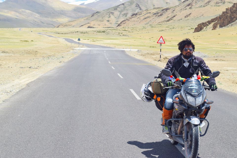 Photo of Ladakh 2016 - Cursing The Kashmir Curfew by Azee Shady