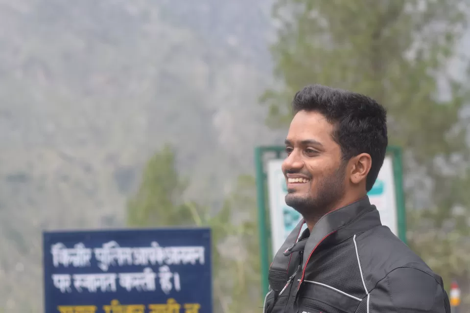 Photo of Hatu Peak, Shimla, Himachal Pradesh, India by Azee Shady