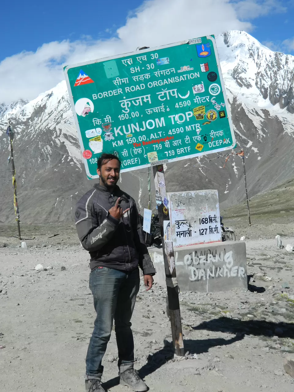 Photo of Kunzum Pass, Dhar Thachakarpo, Himachal Pradesh, India by Azee Shady