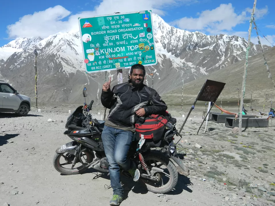 Photo of Kunzum Pass, Dhar Thachakarpo, Himachal Pradesh, India by Azee Shady