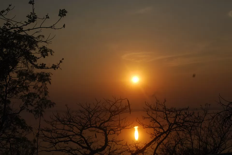 Photo of Tungabhadra Dam, Hospet, Karnataka, India by Ruchira